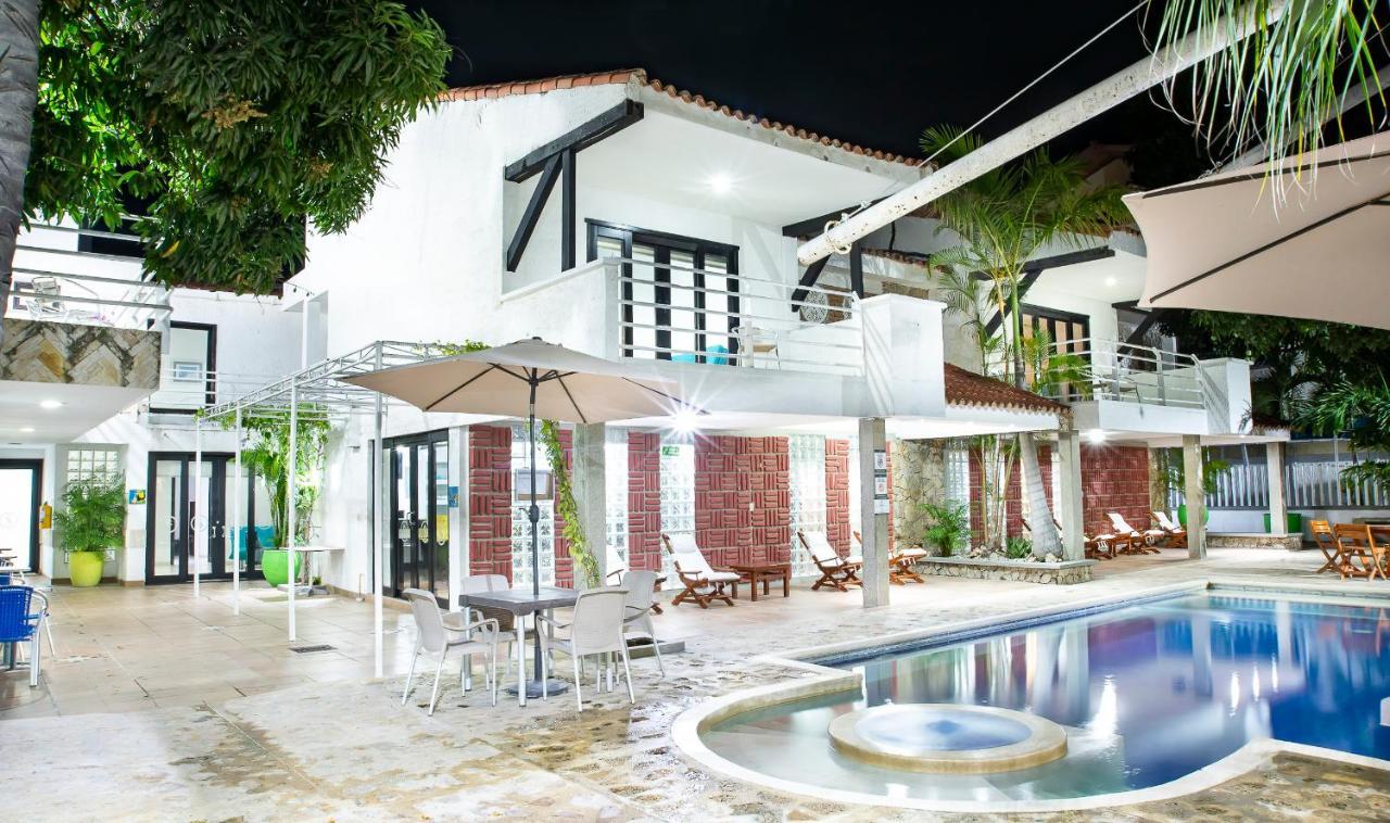 Villa Santorini *